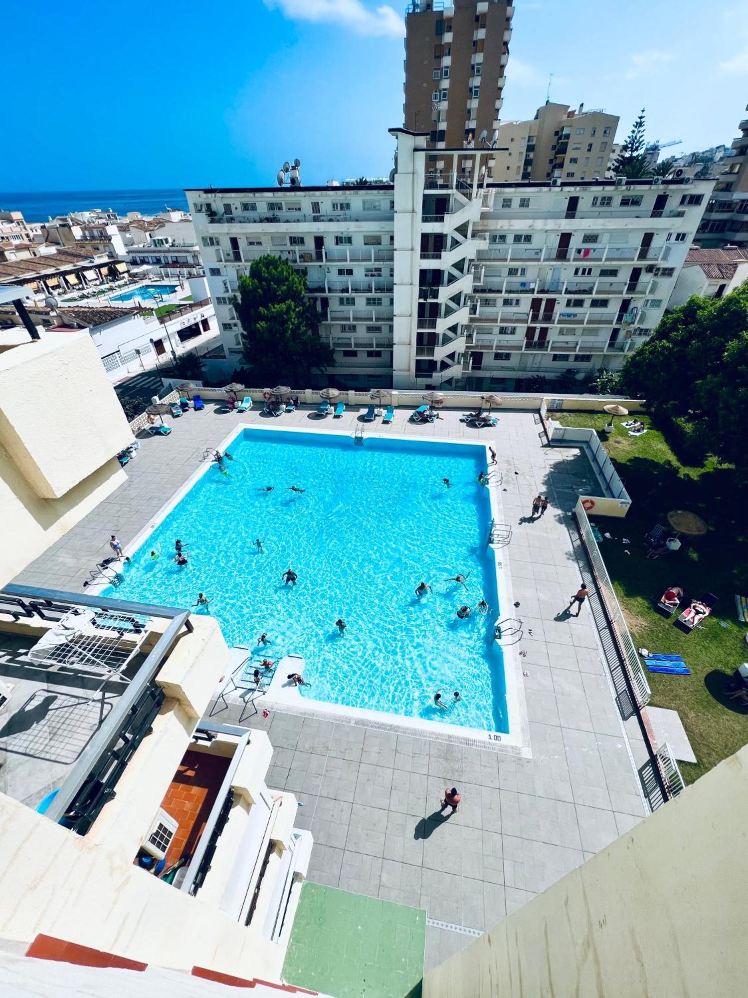 Апартаменты Torremolinos Carihuela Nucleo Cristal Экстерьер фото